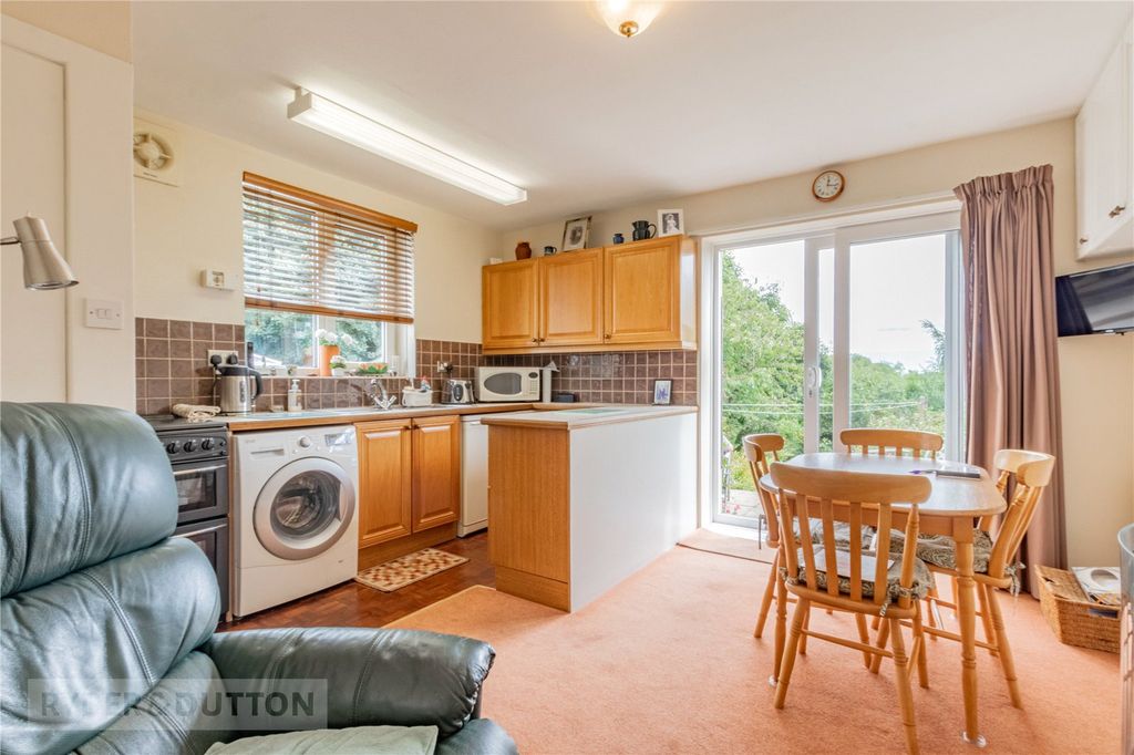 Property photo 3 of 20 Kitchen Diner