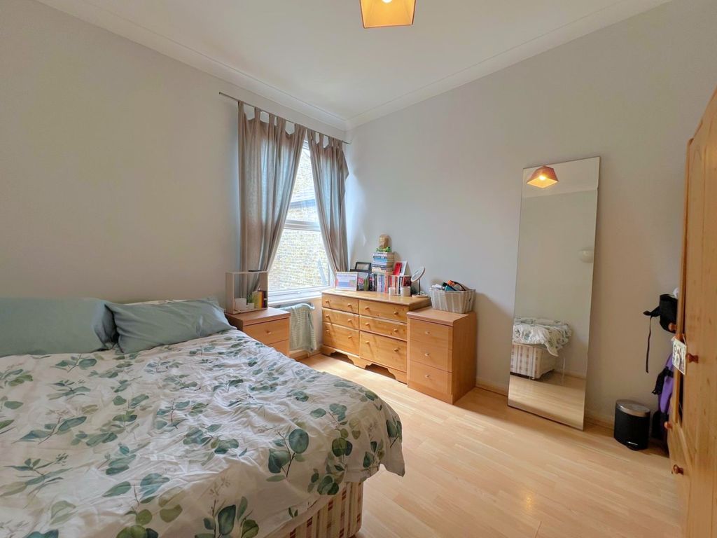 Property photo 3 of 5 dc3E63Ac-9Ebb-4667-8Ae3-6114Ff8d2c7E.Jpg