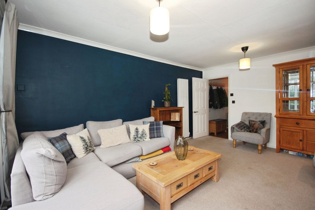 Property photo 2 of 14 Photo