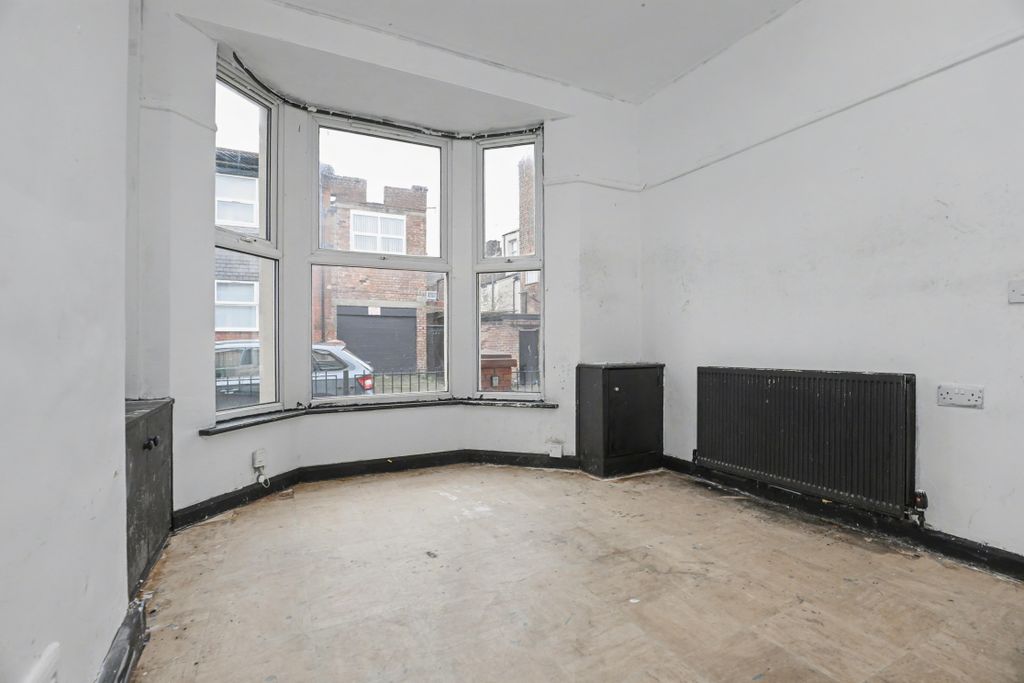 Property photo 2 of 15 54 Grasmere Street, Liverpool, L5 6Rj