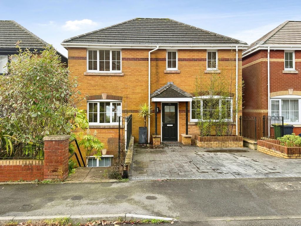 Property photo 1 of 23