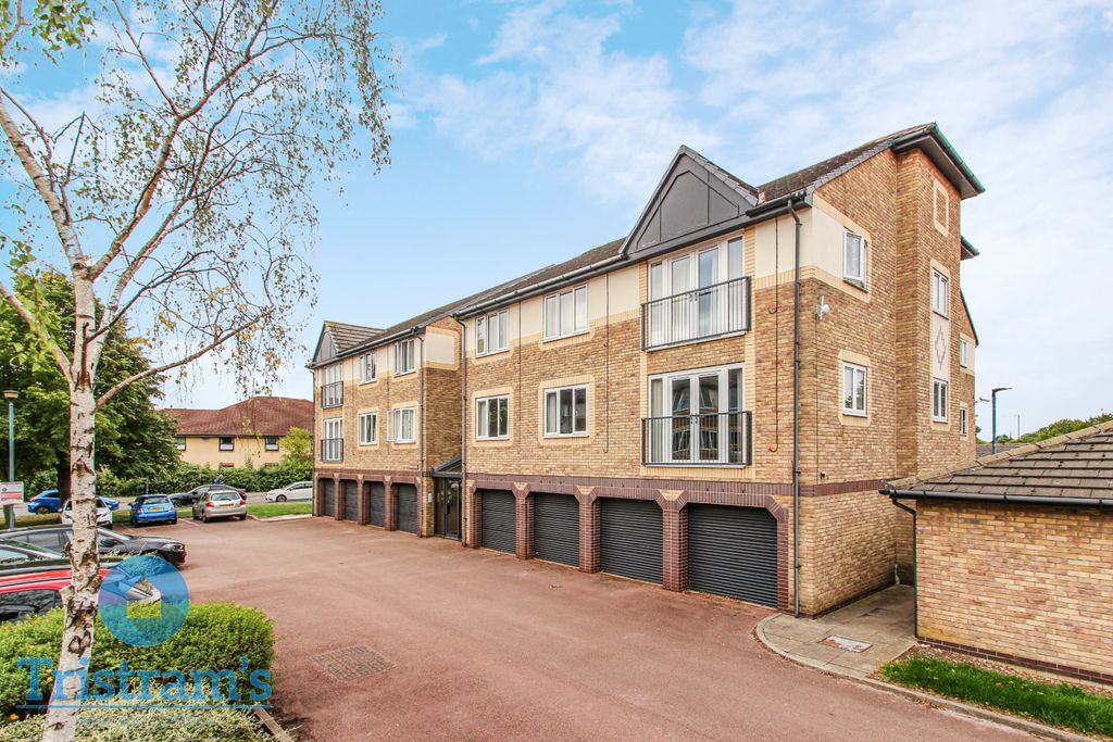 Property photo 1 of 13