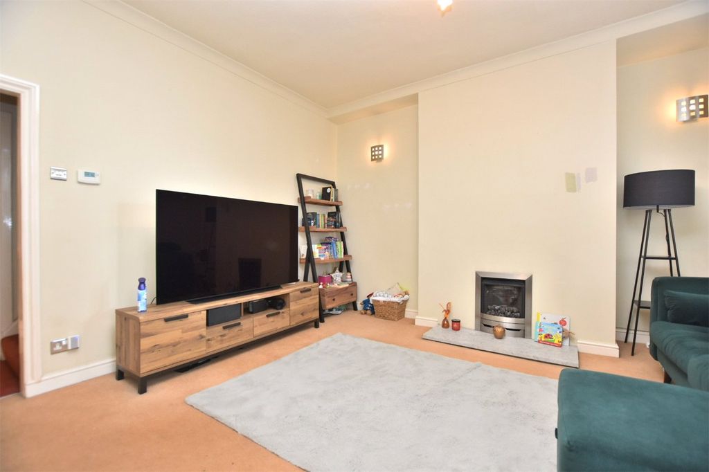 Property photo 2 of 14 Living Room
