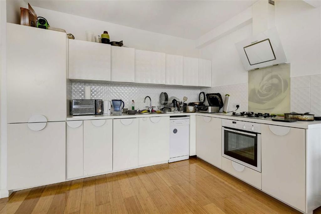 Property photo 3 of 4