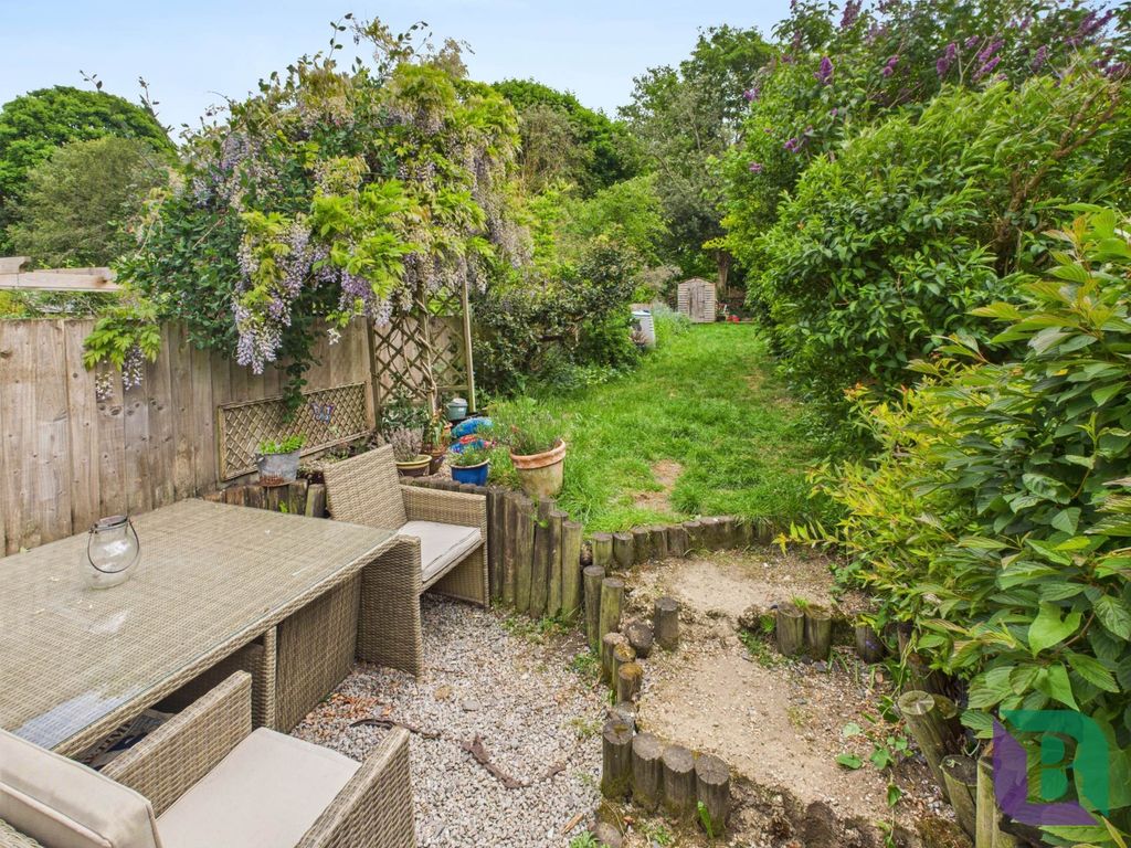 Property photo 3 of 18