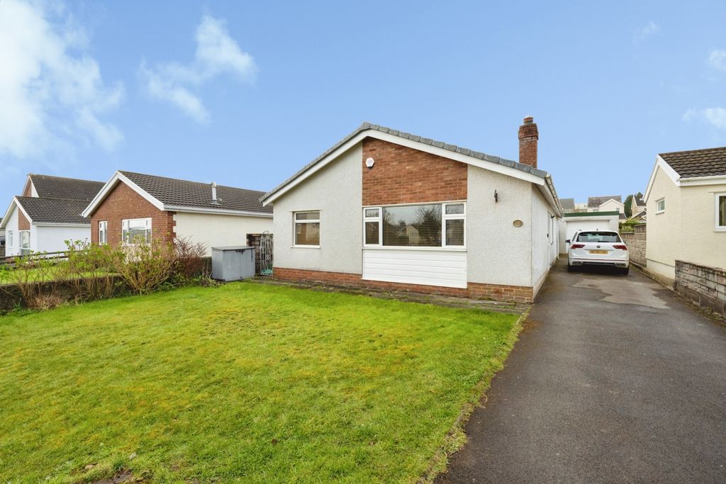 Property photo 1 of 20 Pbox-Img.Jpg