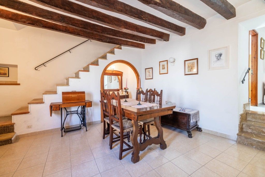 Property photo 3 of 20 Dining