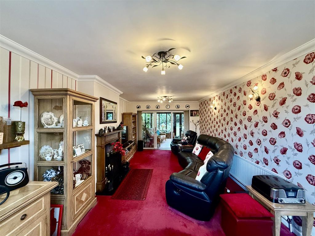 Property photo 3 of 16 3