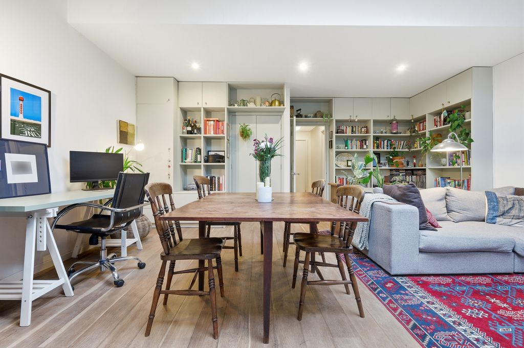 Property photo 3 of 17 Photo 3