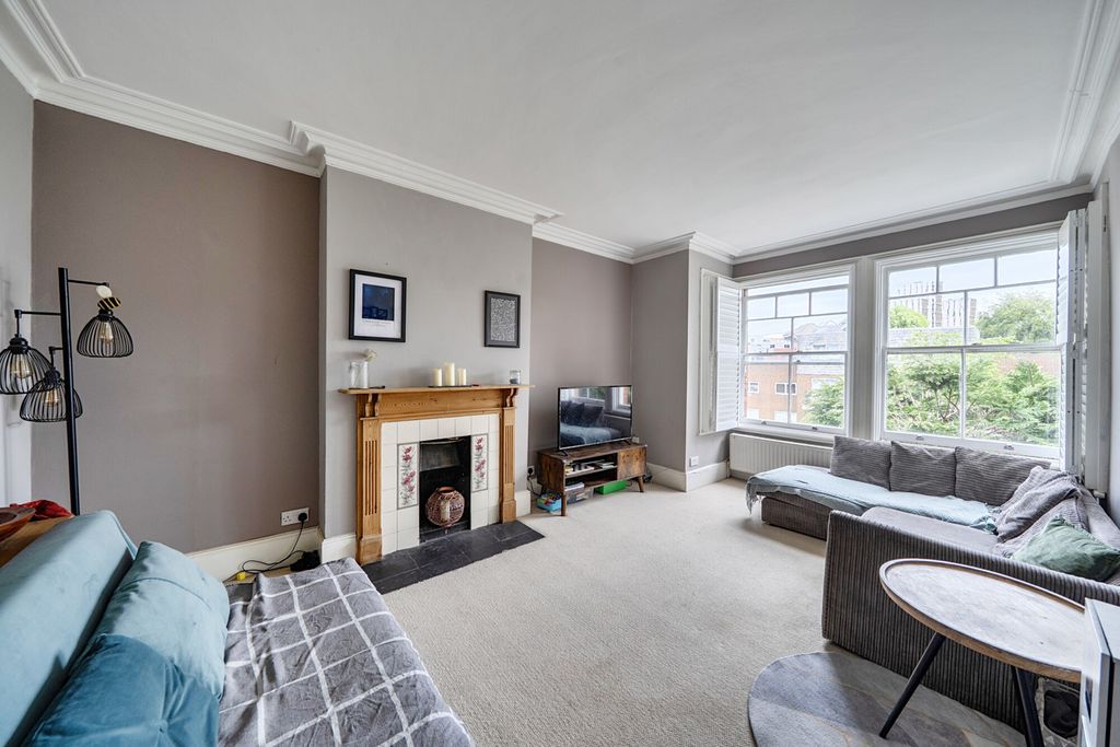 Property photo 2 of 20 1458523-15-6A033d...