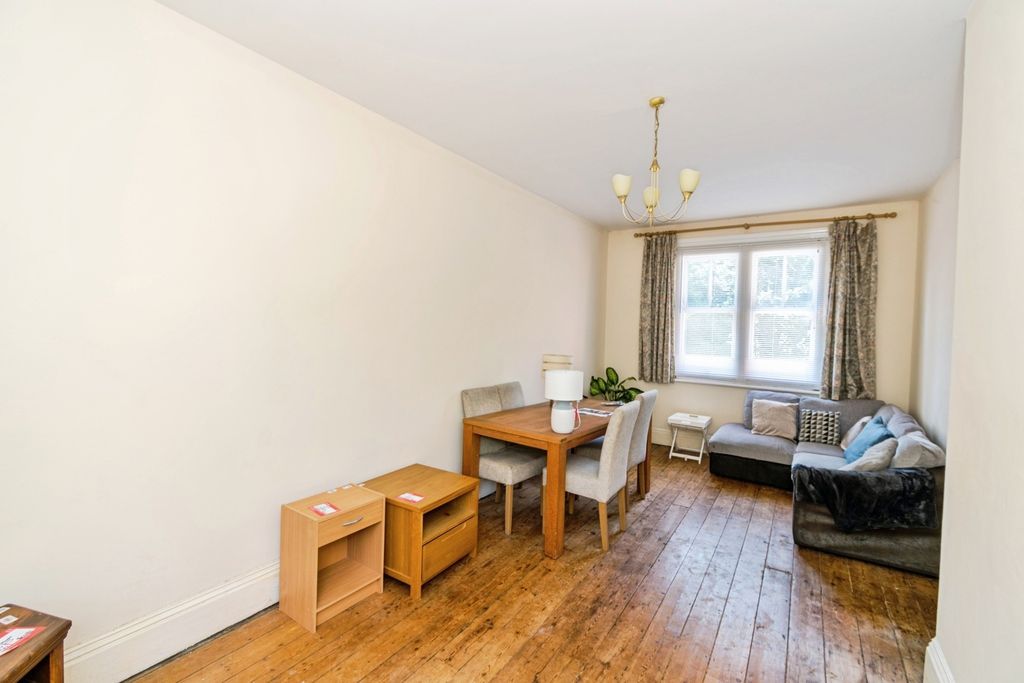 Property photo 3 of 12 Pbox-Img.Jpg