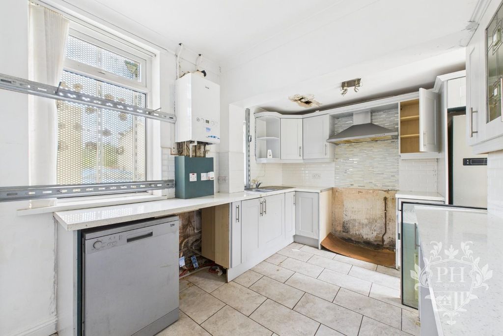 Property photo 1 of 12 Cam02002G0-Pr0170-Still001.Jpg