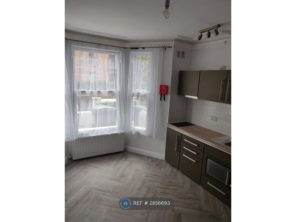 Property photo 1 of 5 Window