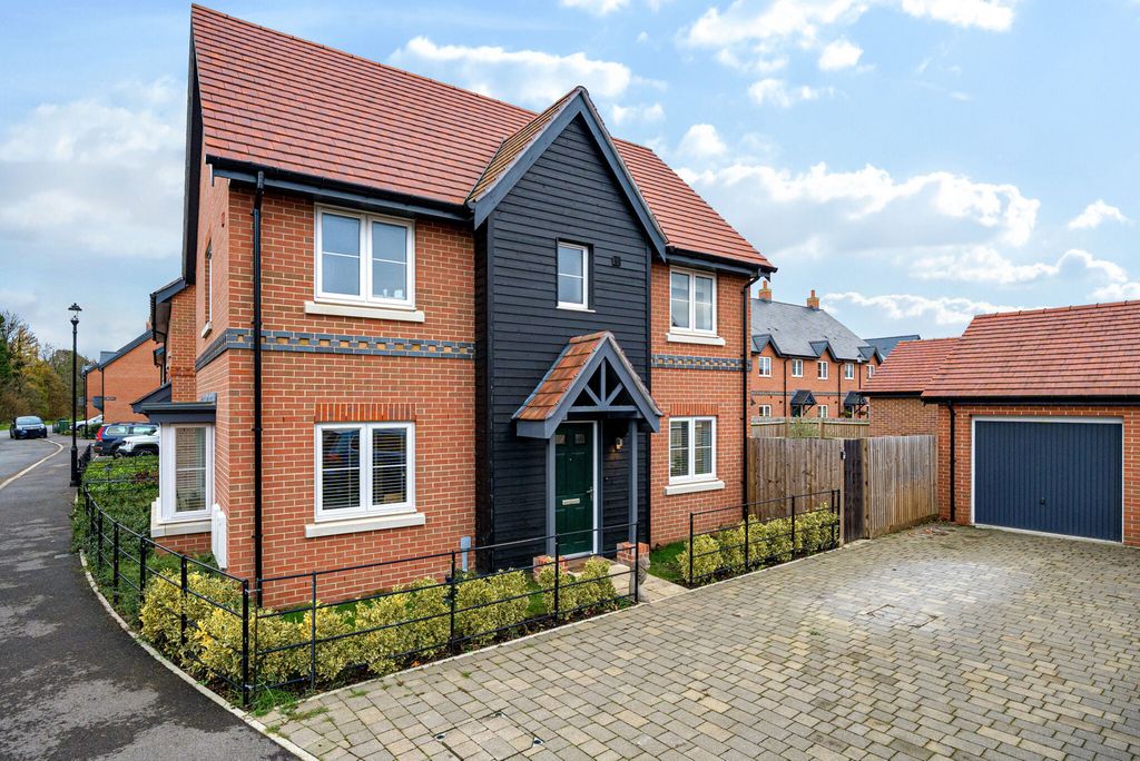 Property photo 1 of 21 1384525-2-6925dc5...