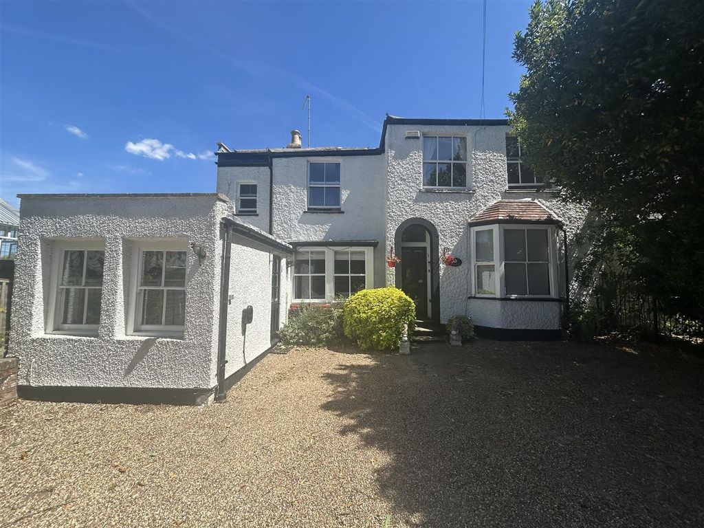 Property photo 1 of 14 Exterior: