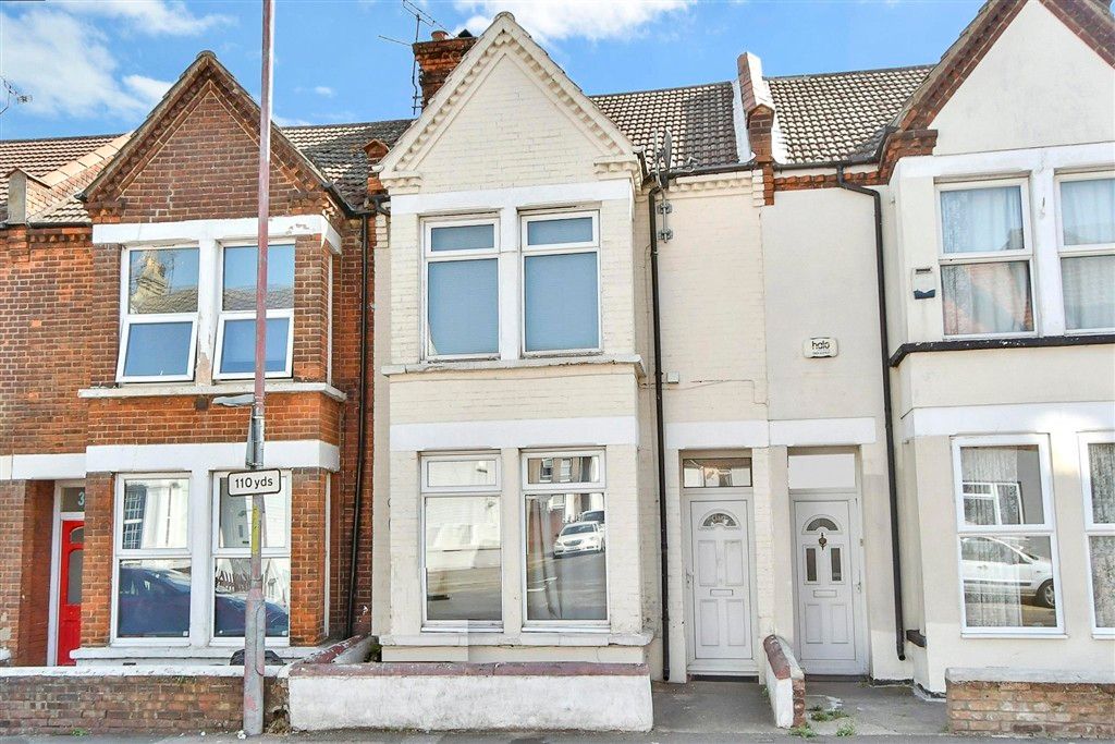 Property photo 1 of 7 External (Web) Edit