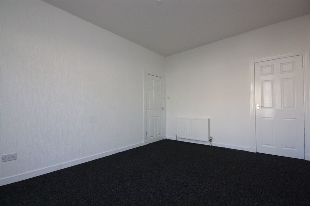 Property photo 3 of 13 Photo 3