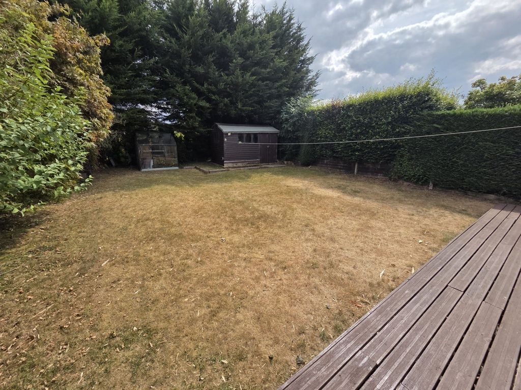 Property photo 3 of 20