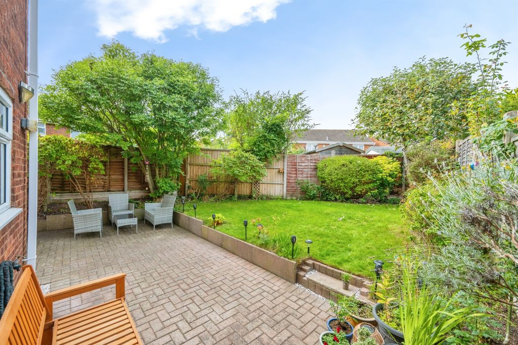 Property photo 2 of 18