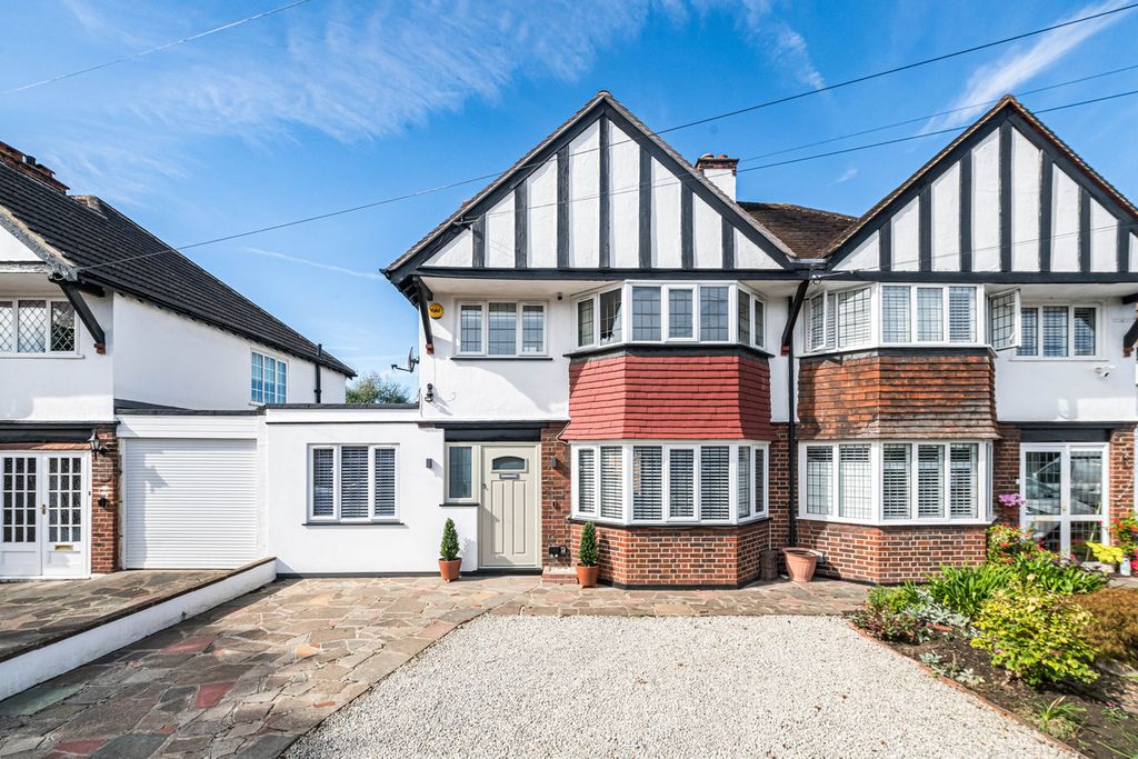 Property photo 1 of 37