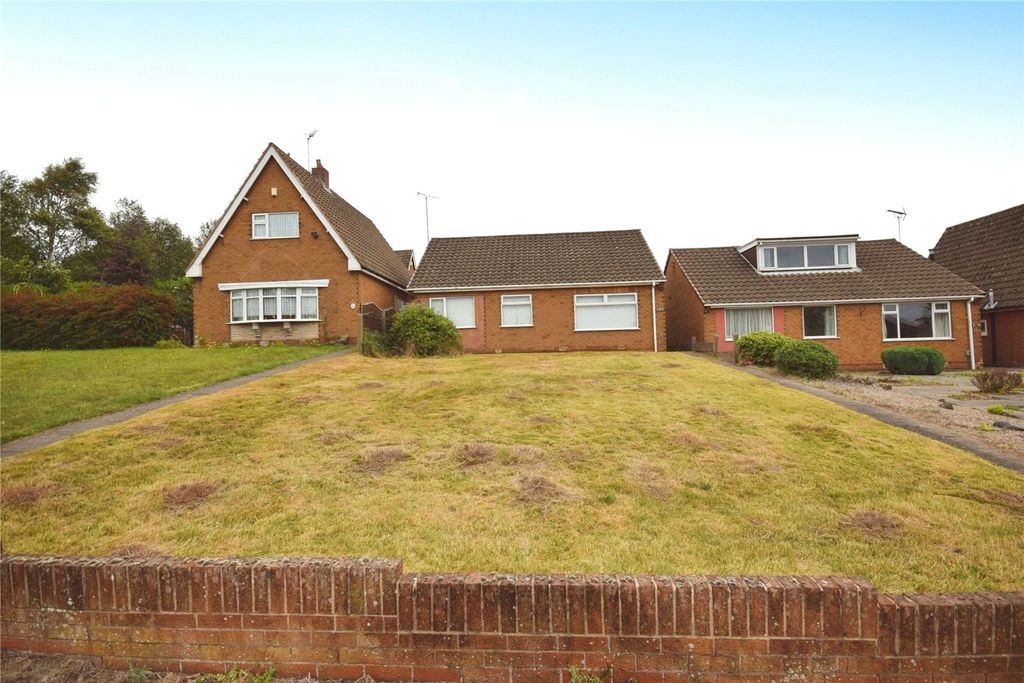 Property photo 1 of 11 Frontage