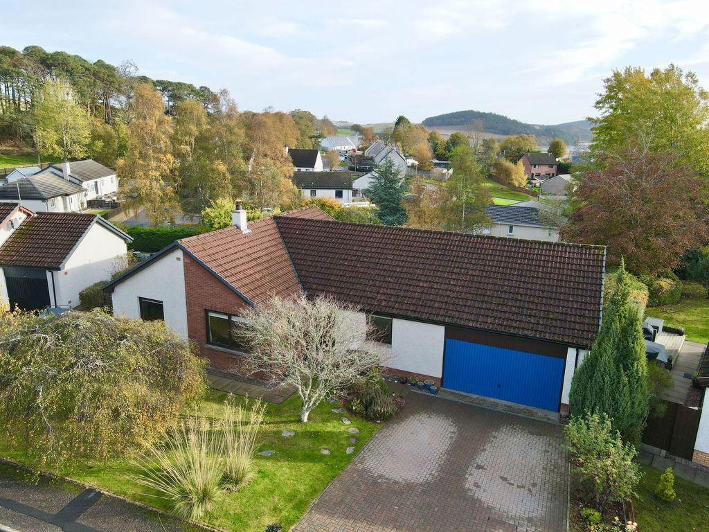 Property photo 1 of 38