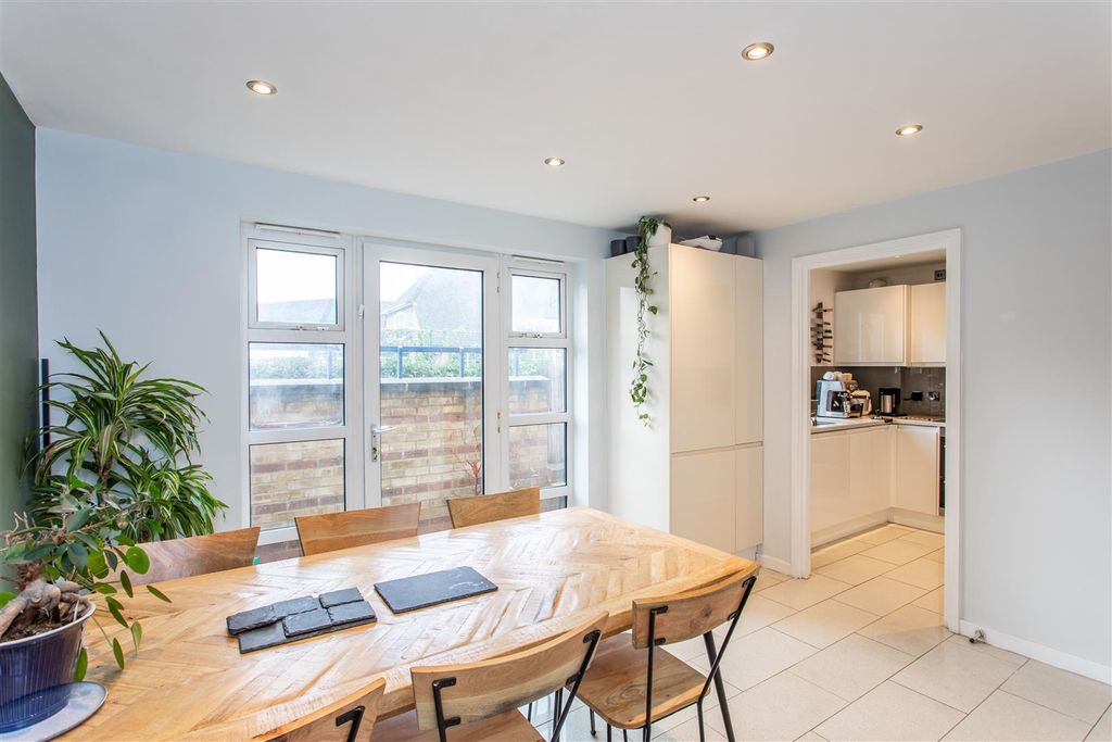 Property photo 1 of 14 Dining Room