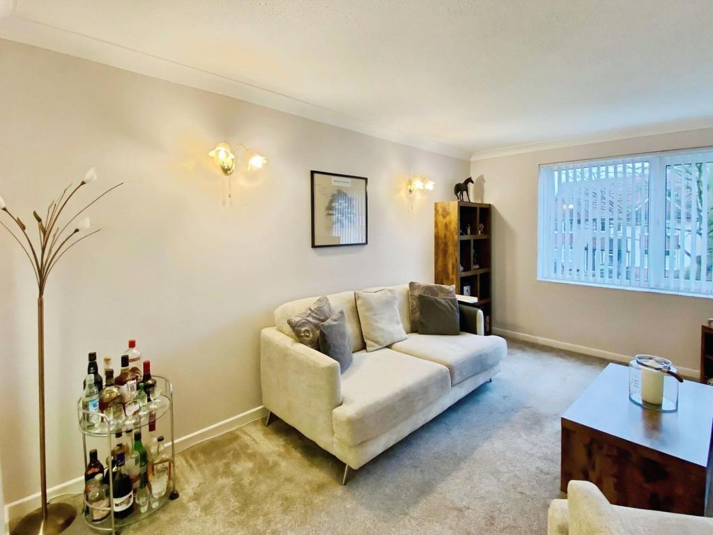 Property photo 2 of 20 Babb7Eb7-7Cec93ce-B50E-40B6-Affa-E396Da532404.Jpg