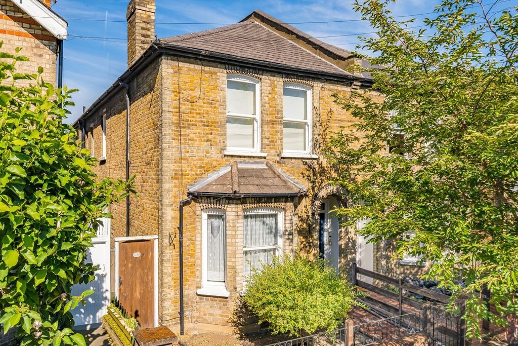 Property photo 1 of 8