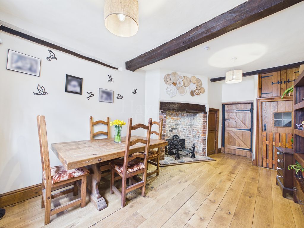 Property photo 3 of 27