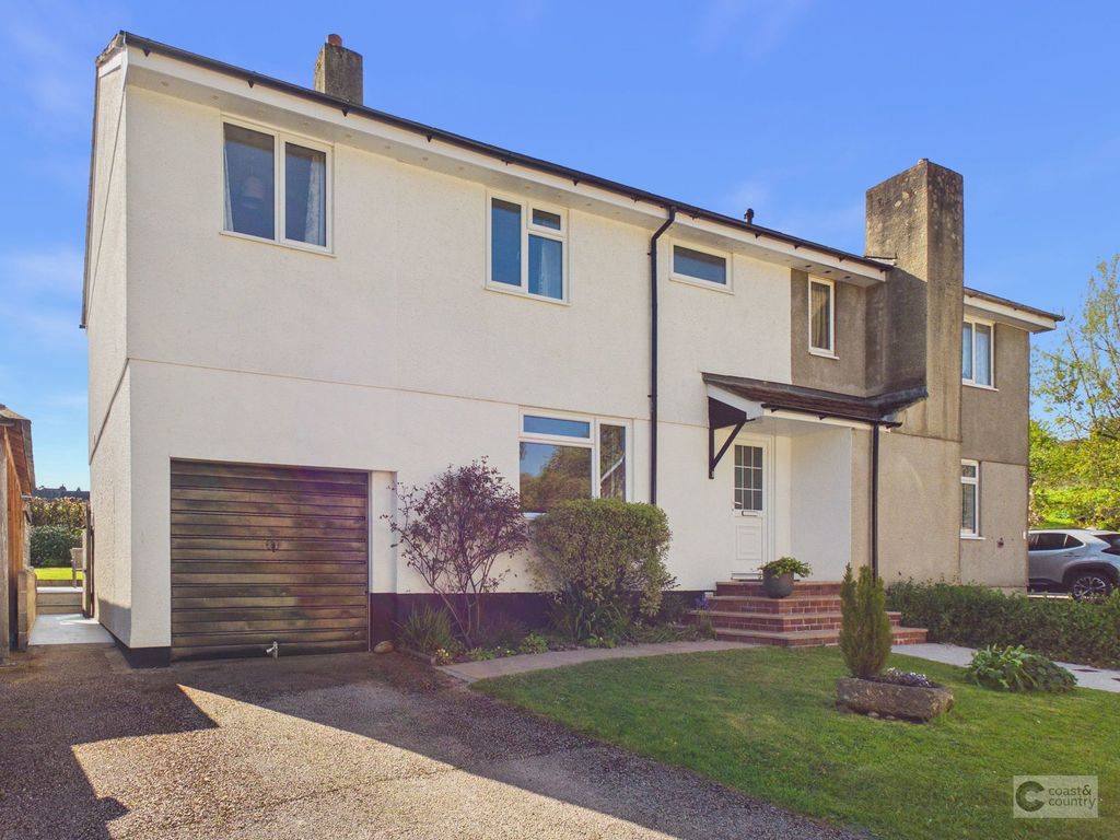 Property photo 1 of 28