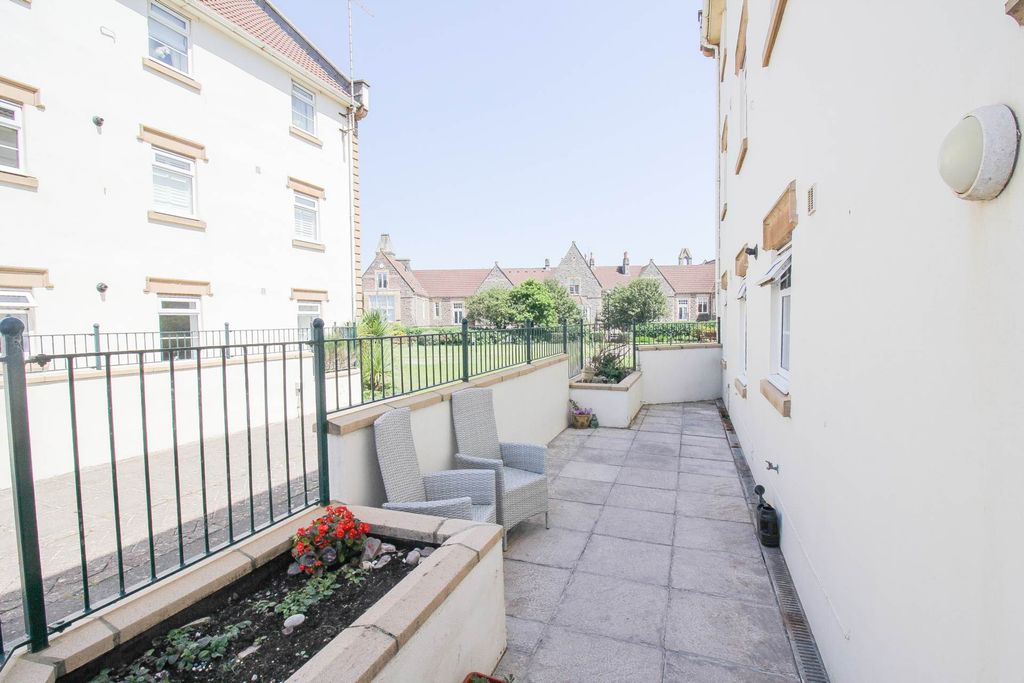 Additional image 14 of 3 bed flat for saleRoyal Sands, Beach Road, Weston-Super-Mare BS23