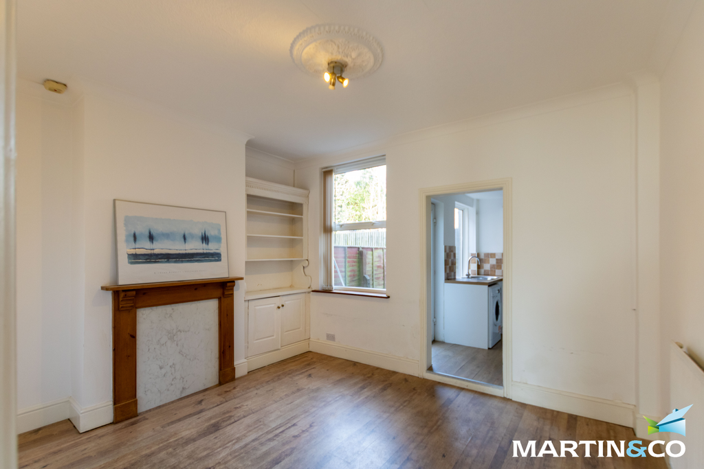 Property photo 3 of 8 Picture2