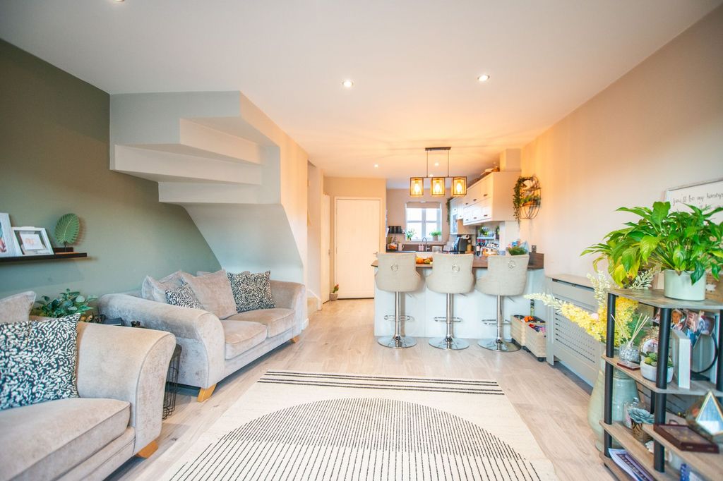 Property photo 3 of 16 Living Room