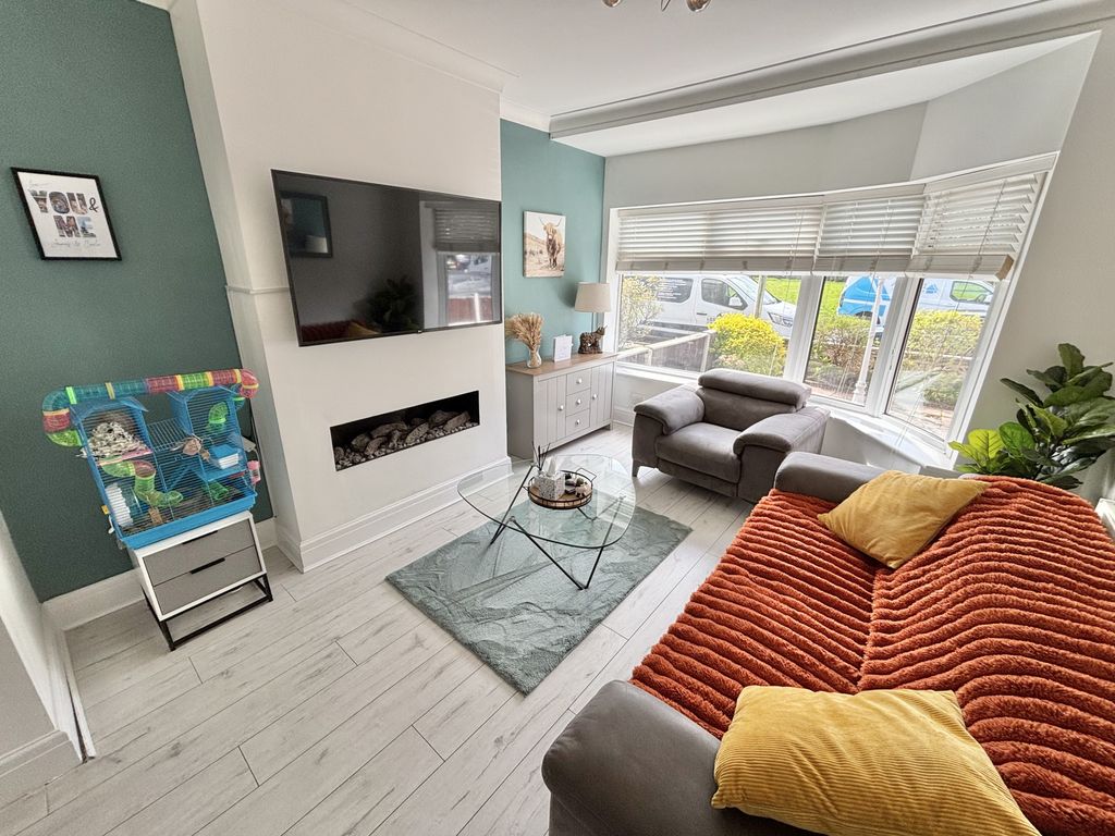 Property photo 2 of 22