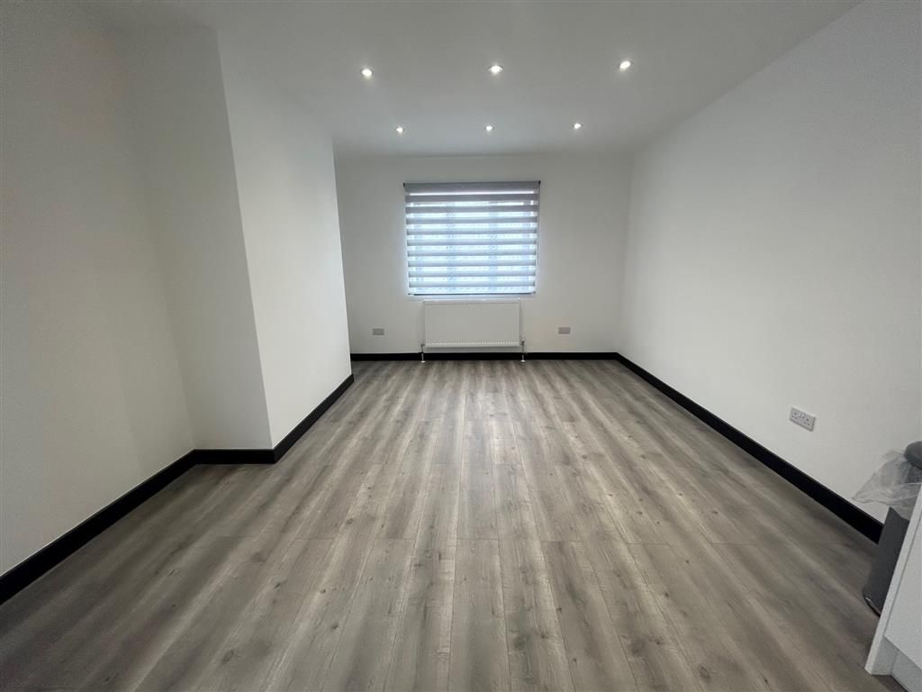 Property photo 3 of 13 Living Room