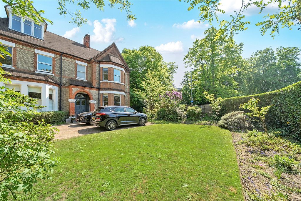 Property photo 2 of 14 Picture No. 12