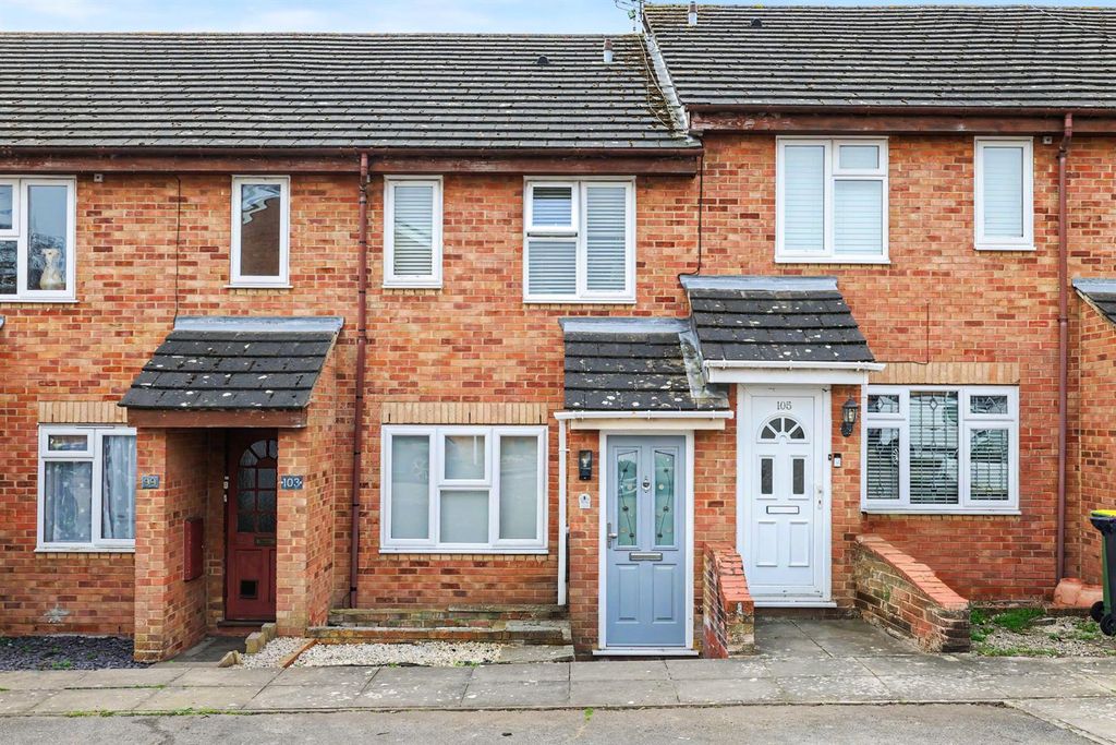 Property photo 1 of 8