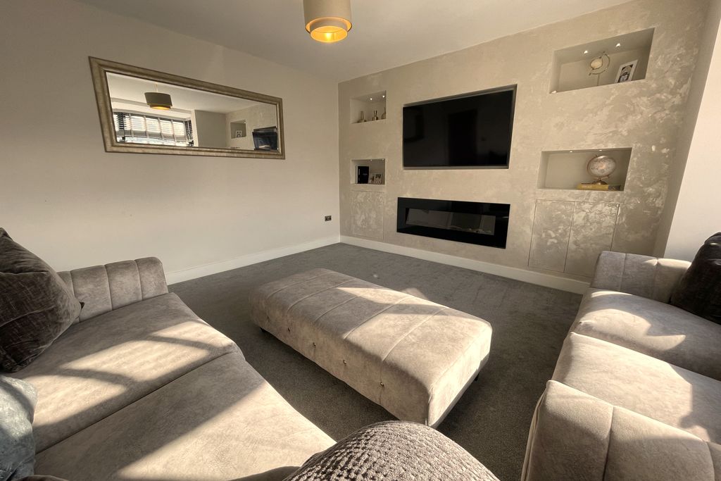 Property photo 2 of 36 3