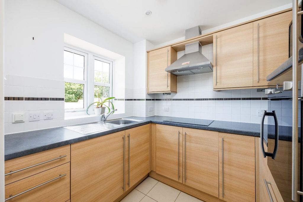 Property photo 3 of 13 Kitchen