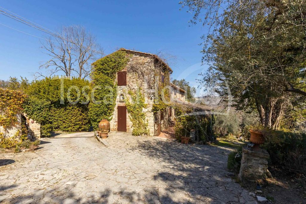 Property photo 2 of 30