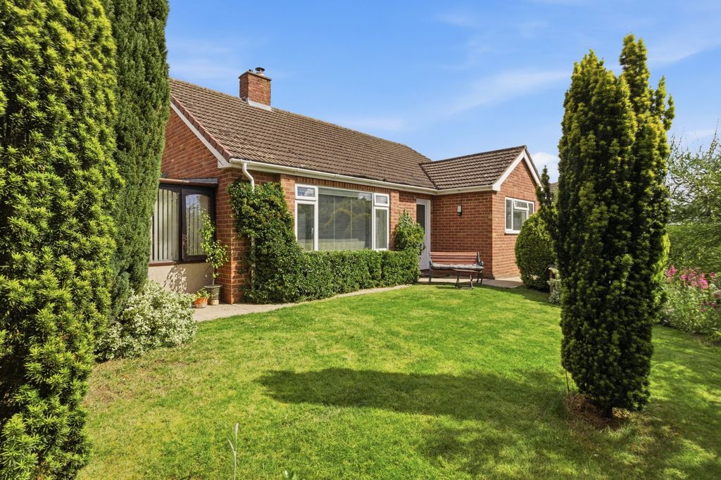 Property photo 2 of 17