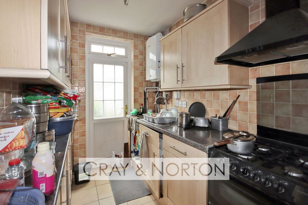 Property photo 2 of 9 Photo 1