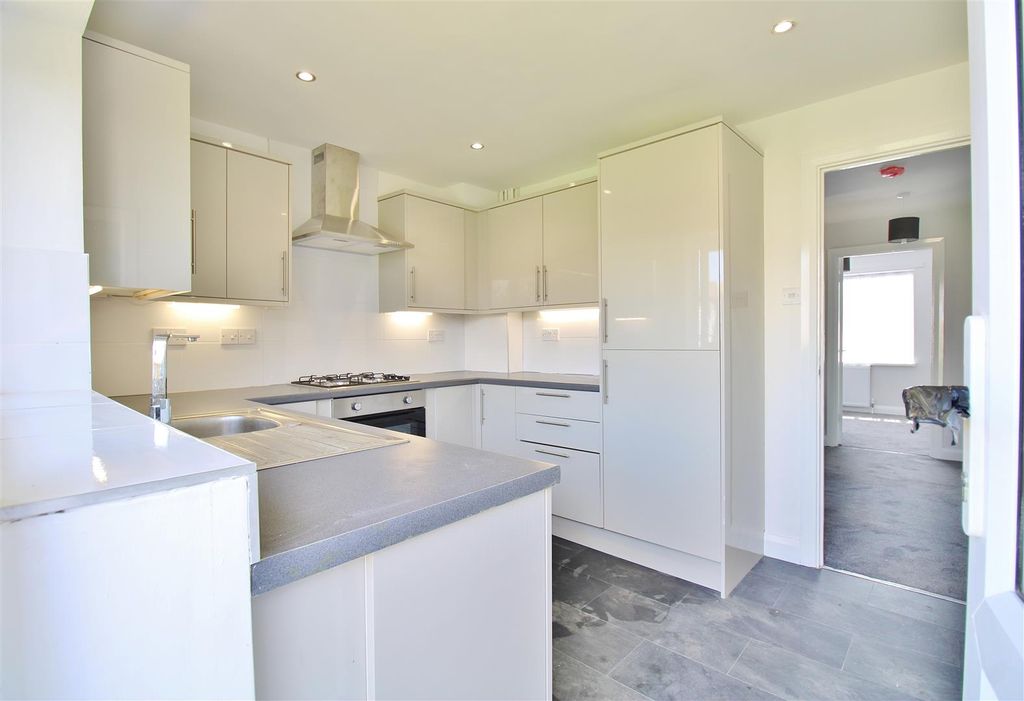 Property photo 2 of 13 Kitchen