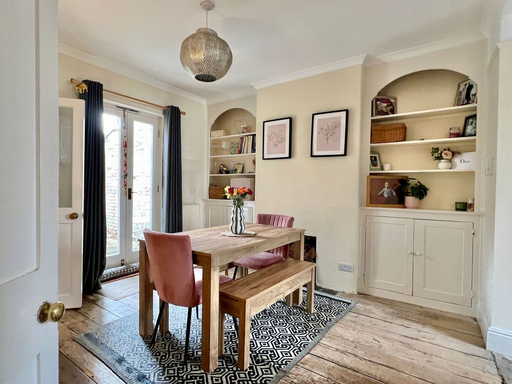 Property photo 3 of 17 Dining Room