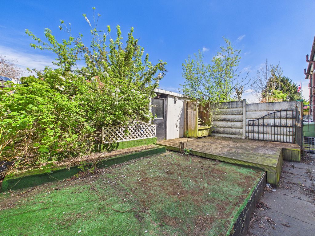 Property photo 2 of 26
