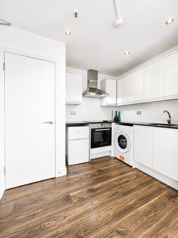 Property photo 2 of 3 Flat 69 - Kap House - Kitchen