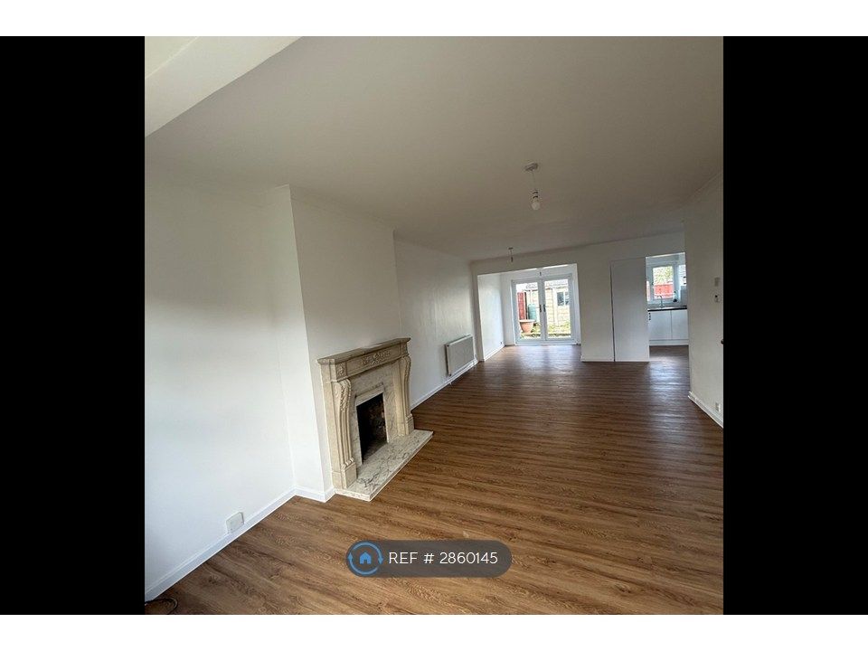 Property photo 3 of 26