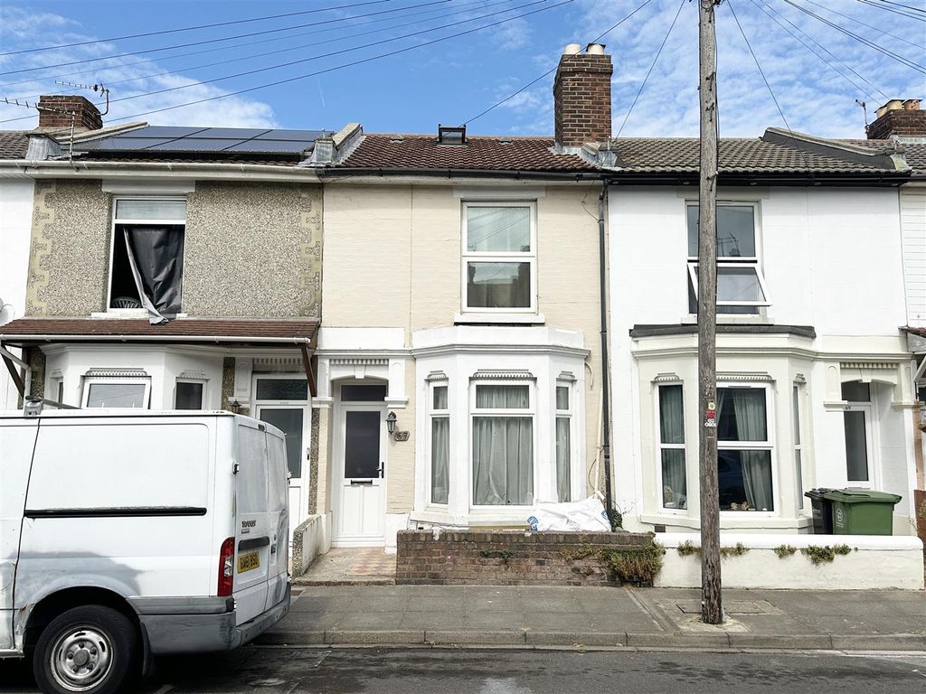 Property photo 1 of 16 A Mid Terraced House