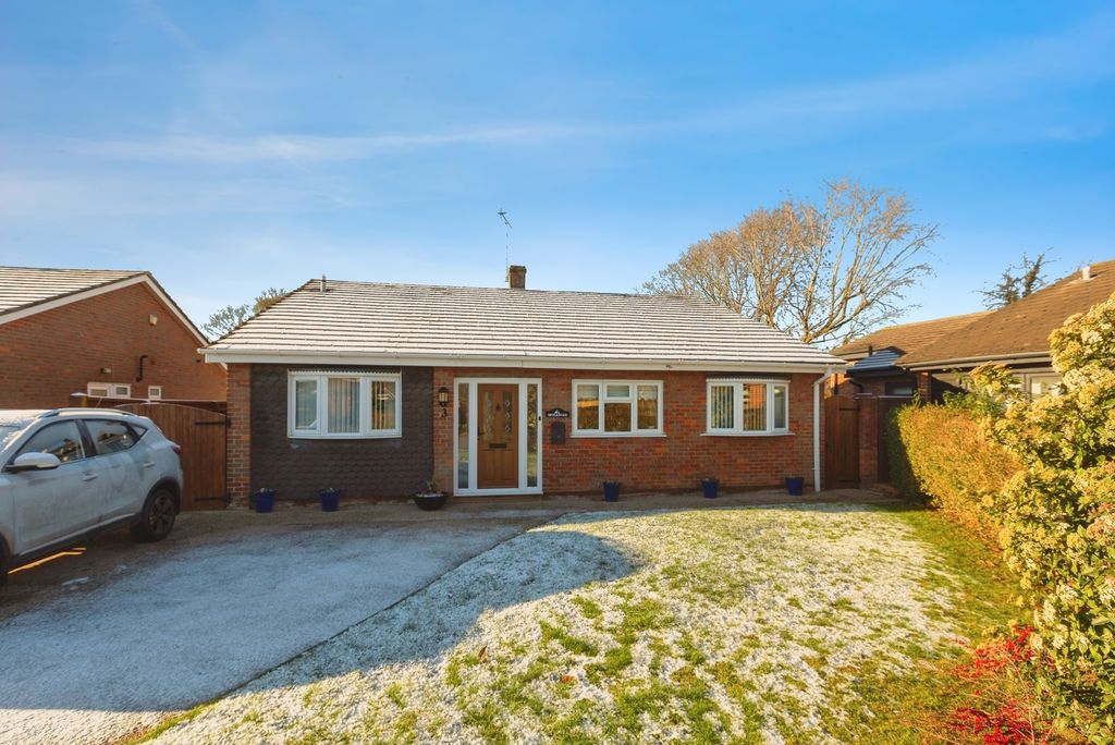 Property photo 1 of 18 Pbox-Img.Jpg